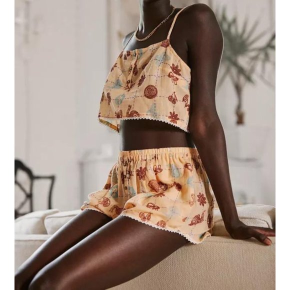 Urban Outfitters Out from Under Tilda Cropped Lounge Cami NWT - Picture 9 of 9